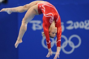 开云官网入口-凯尔特人组织球员家庭日活动增强归属感，凯尔特人 球员